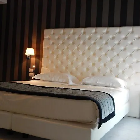 Hotel Nazionale Ferrara